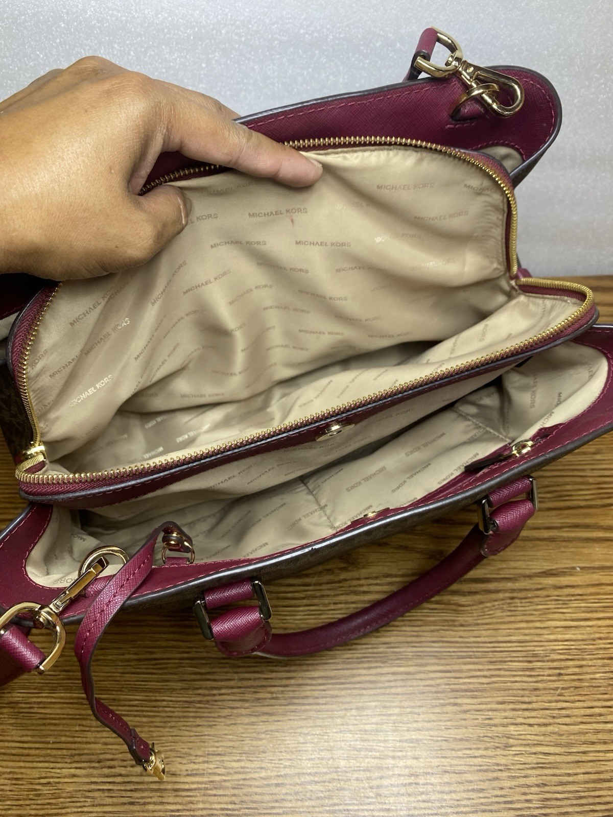 Michael Kors Savannah Signature Satchel Purse Brown Red Wine Cherry Gold
