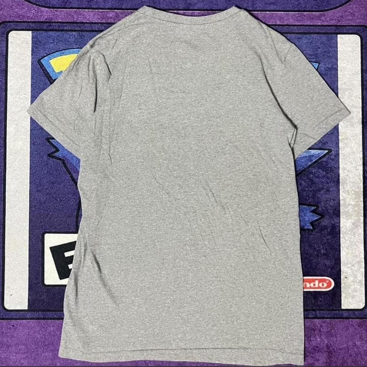 Y2K 90’s small Grey MTV Music Television Tshirt