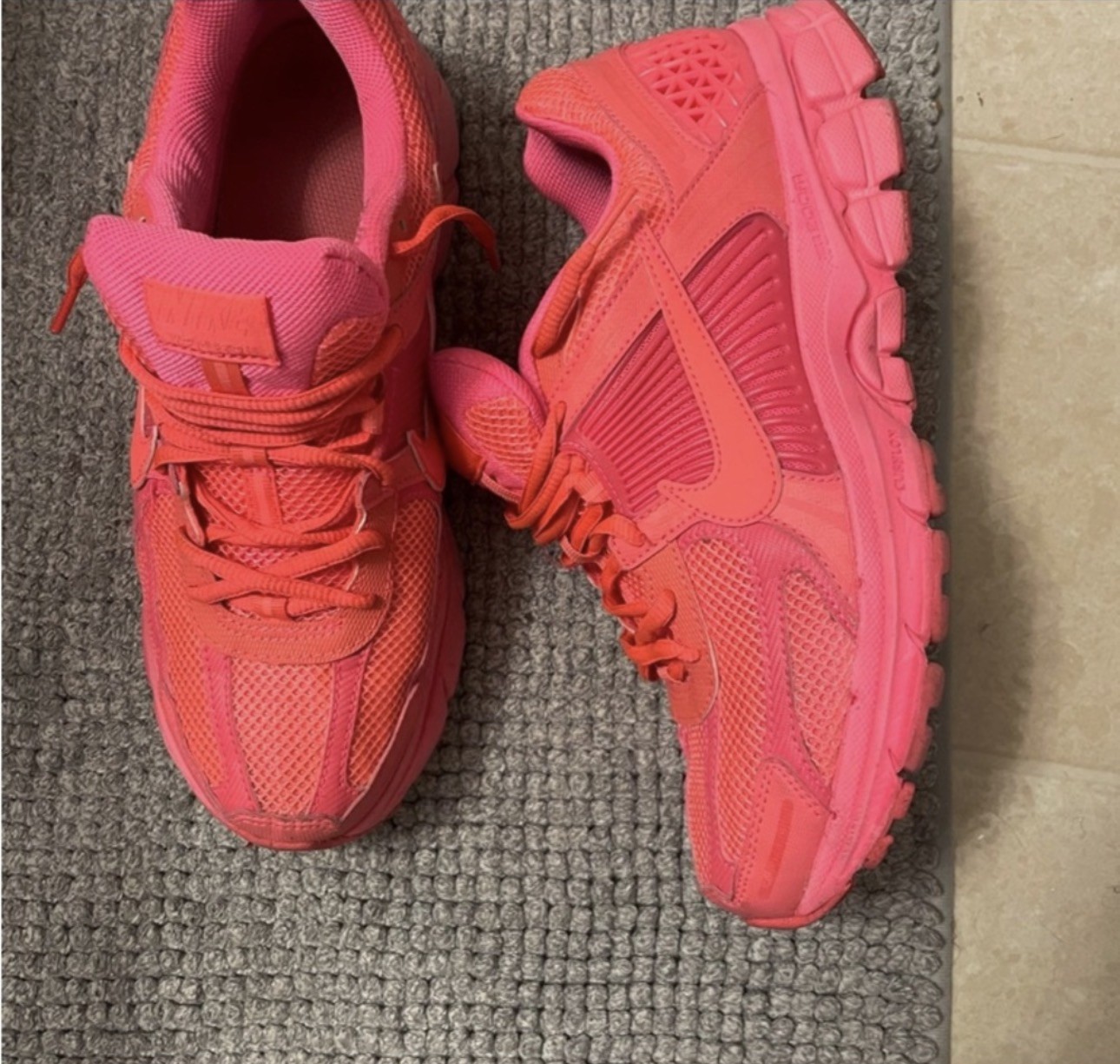 Nike Air Zoom Vomero 5 ‘Hot Punch’ Men’s Sneakers Size 9.5