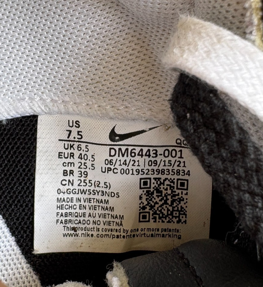 Nike Sacai Blazer Low Shoes Mens Size 7.5 Black White Leather Sneaker DM6443-001