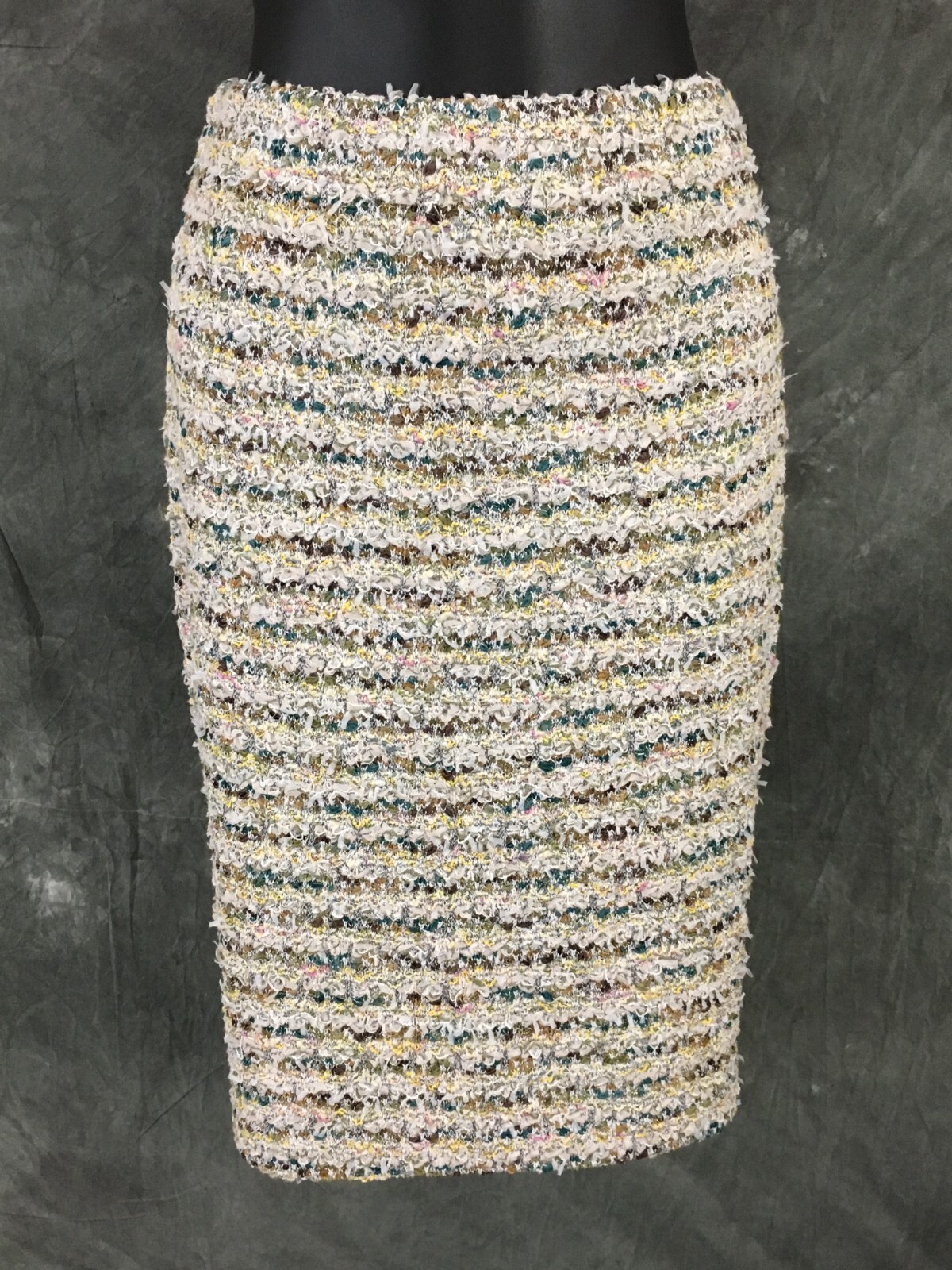 NEW BEAUTIFUL St John knit green white pink yellow multi skirt suit size L 10