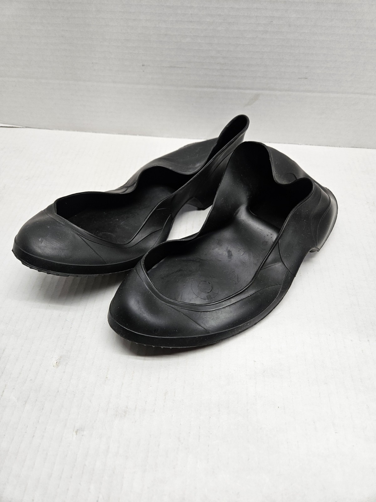 Tingley Weather Fashions Rubber Overshoes Commuter 1000 Small 6.5-8 Black