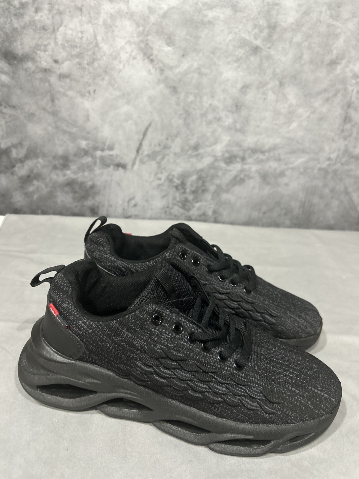 Mens Tennis Breathable Walking Shoes Ultra Lightweight Casual Sport Gym Sz 7.
