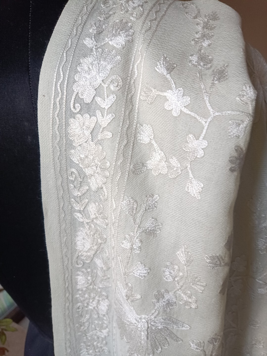 OFF-WHITE WEDDING SHAWL KASHMIR PASHMINA CREWEL EMBROIDERY 100% CASHMERE 38x78in