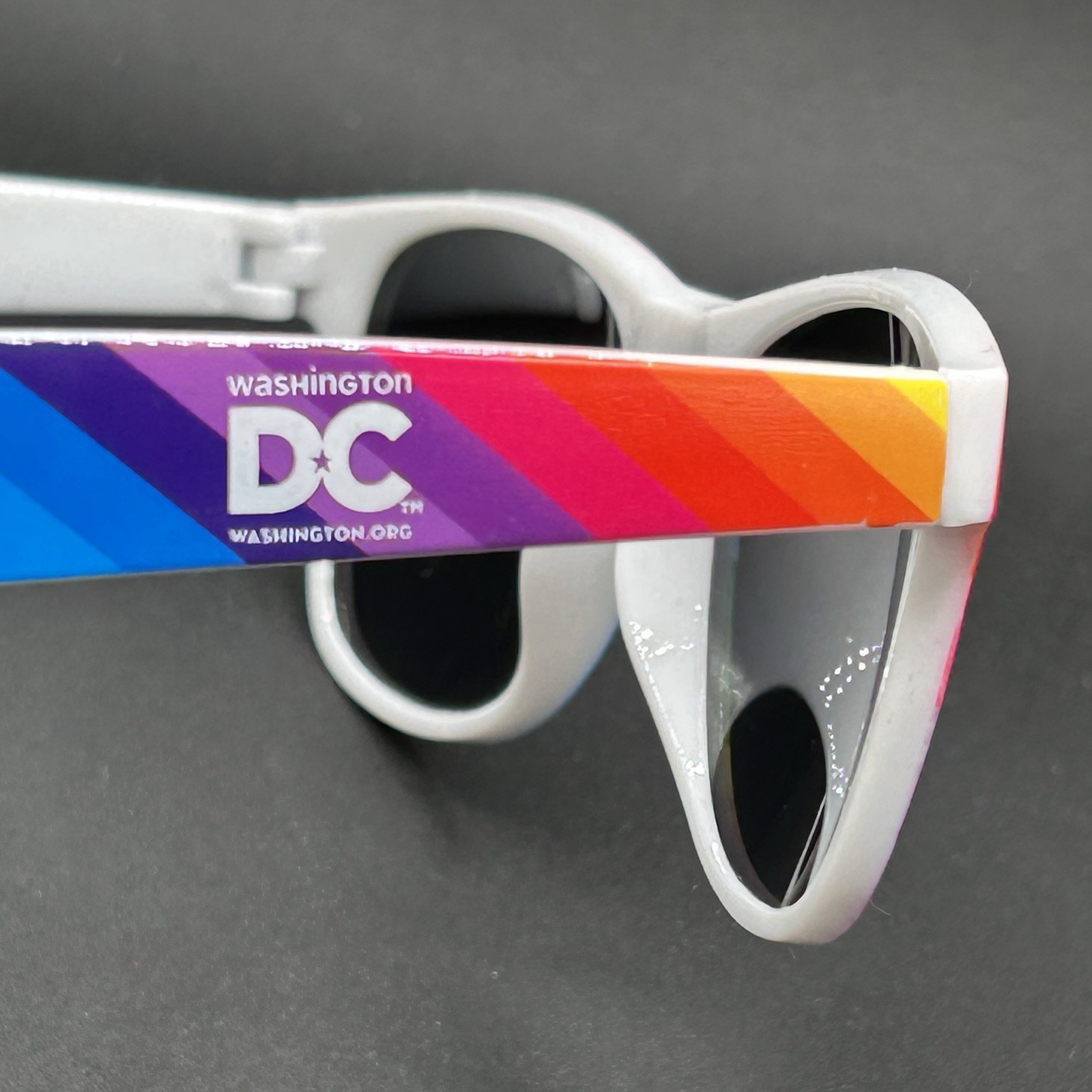 Washington DC World Pride Sunglasses White & ROYGBIV May 23 – June 8 2025 EUC