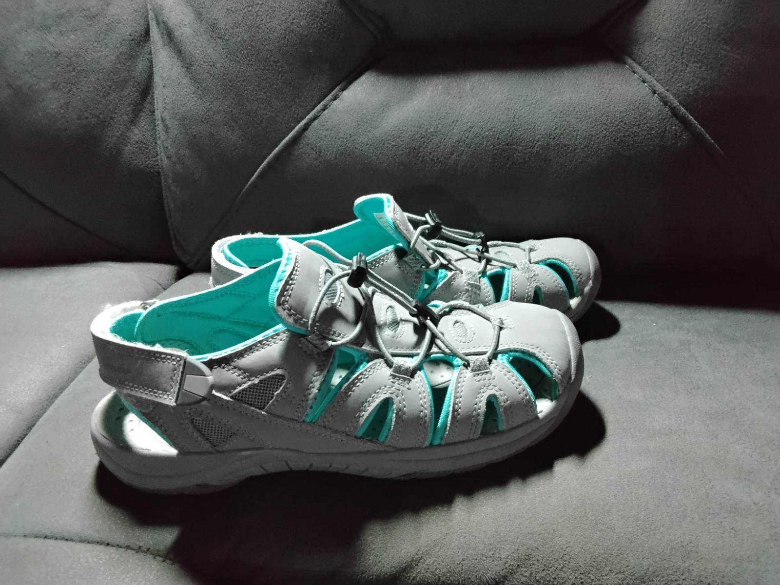 Eddie Bauer Mary Gray / Mint Green Sandals, Water Shoes Ladies Size 9