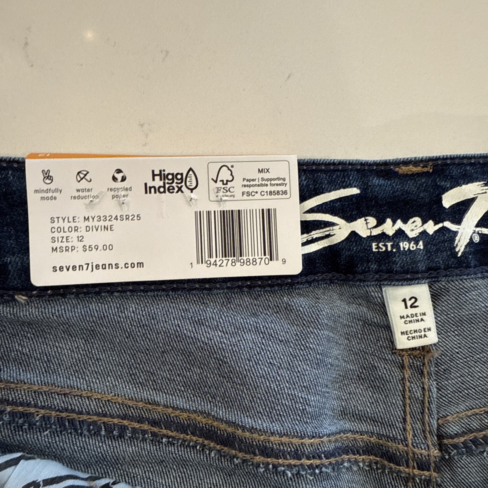 Seven7 Women’s Mid-Rise Comfort Stretch Weekend Short Denim Jean Color Di vine