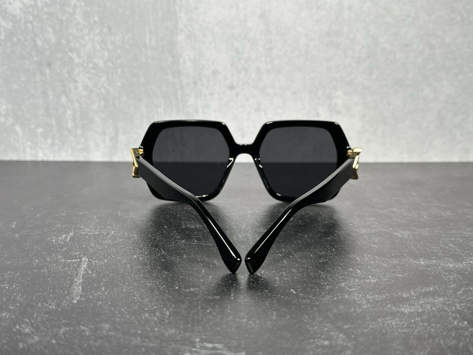 NEW FENDI FF DIAMONDS FE40139 SQUARE SUNGLASSES BLACK & GOLD 01V! SHIPS TODAY!