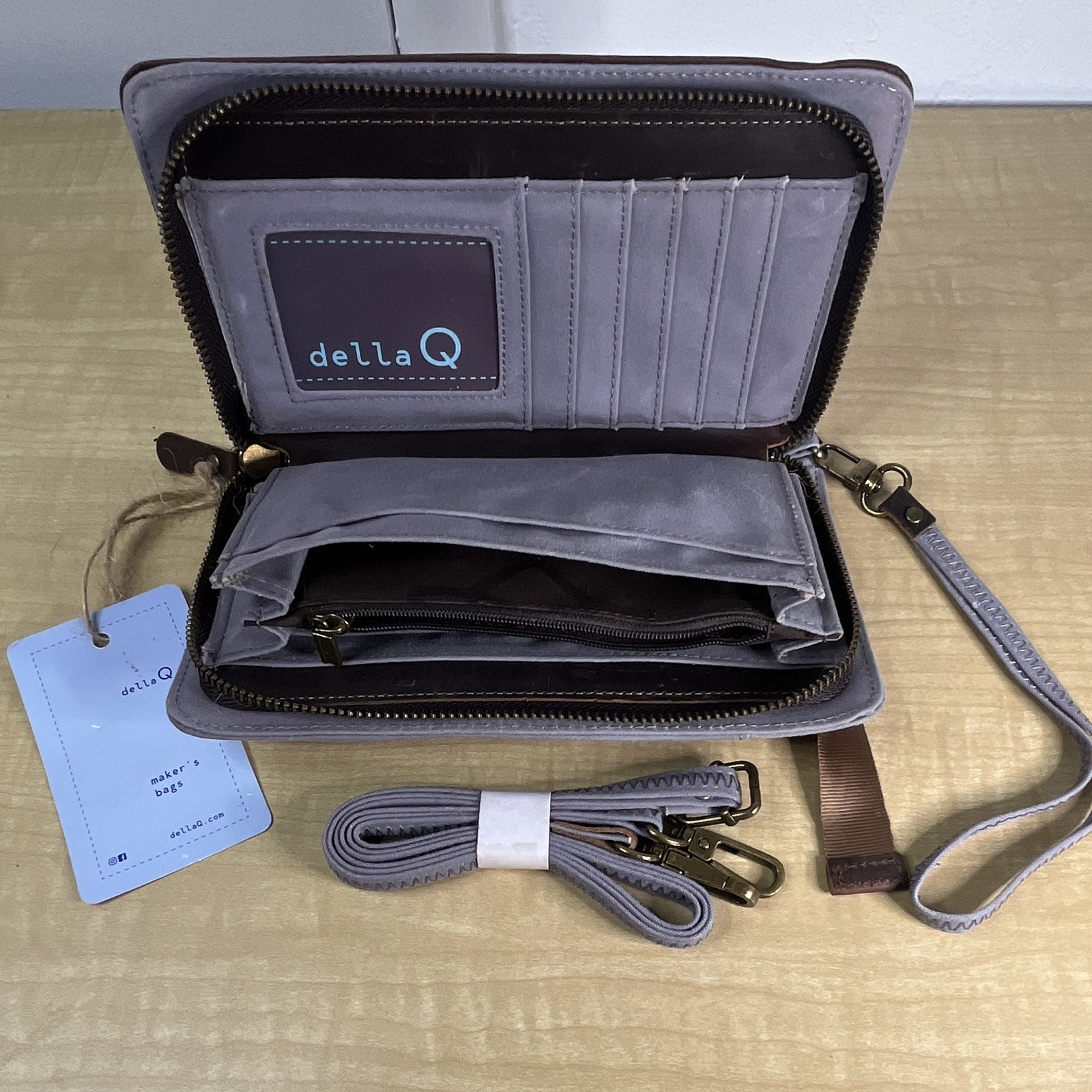 della Q Women’s Colorblock Zip Wristlet Wallet Gray/BrownBronze Removable Straps