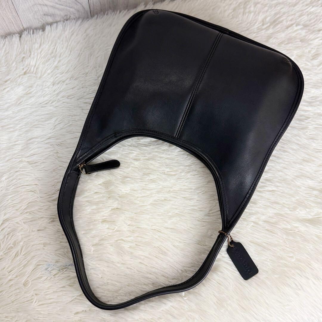 Vintage COACH Black Leather Shoulder Bag USA Made Logo Charm 12.6in