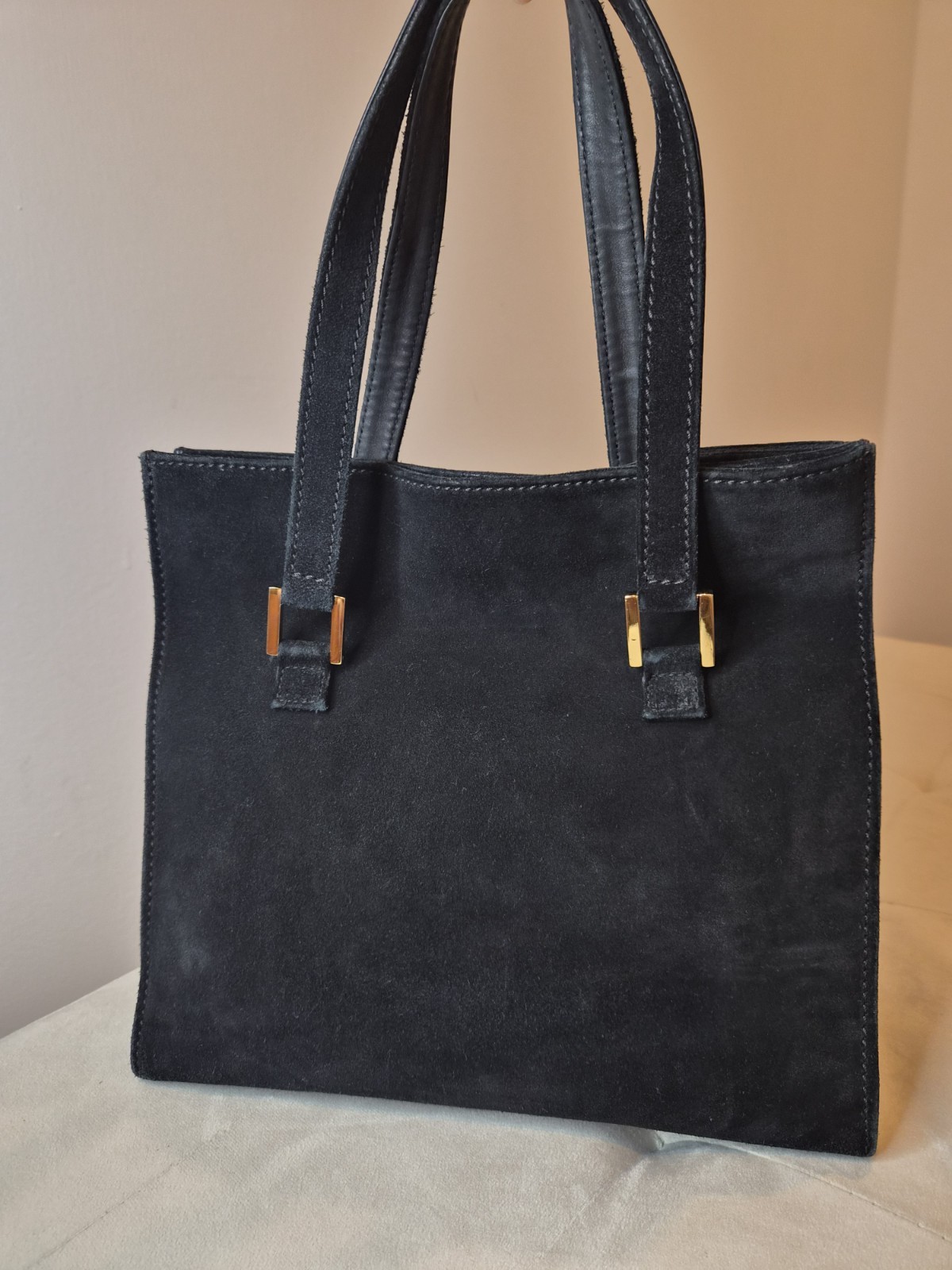 Fendi Black Medium Tote Bag Gold Tone FF Logo Detachable Adjustable Strap