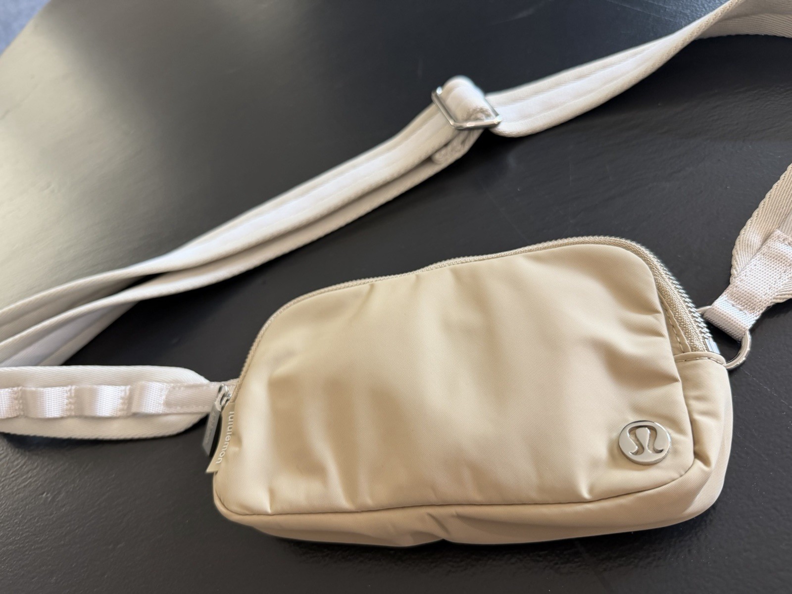 🔥👝Lululemon Everywhere Belt Bag Tan👝🔥 BRAND NEW