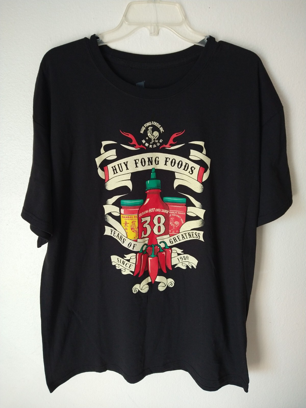 T-Shirt~Huy~Fong~Foods~Sriracha~Hot~Sauce~