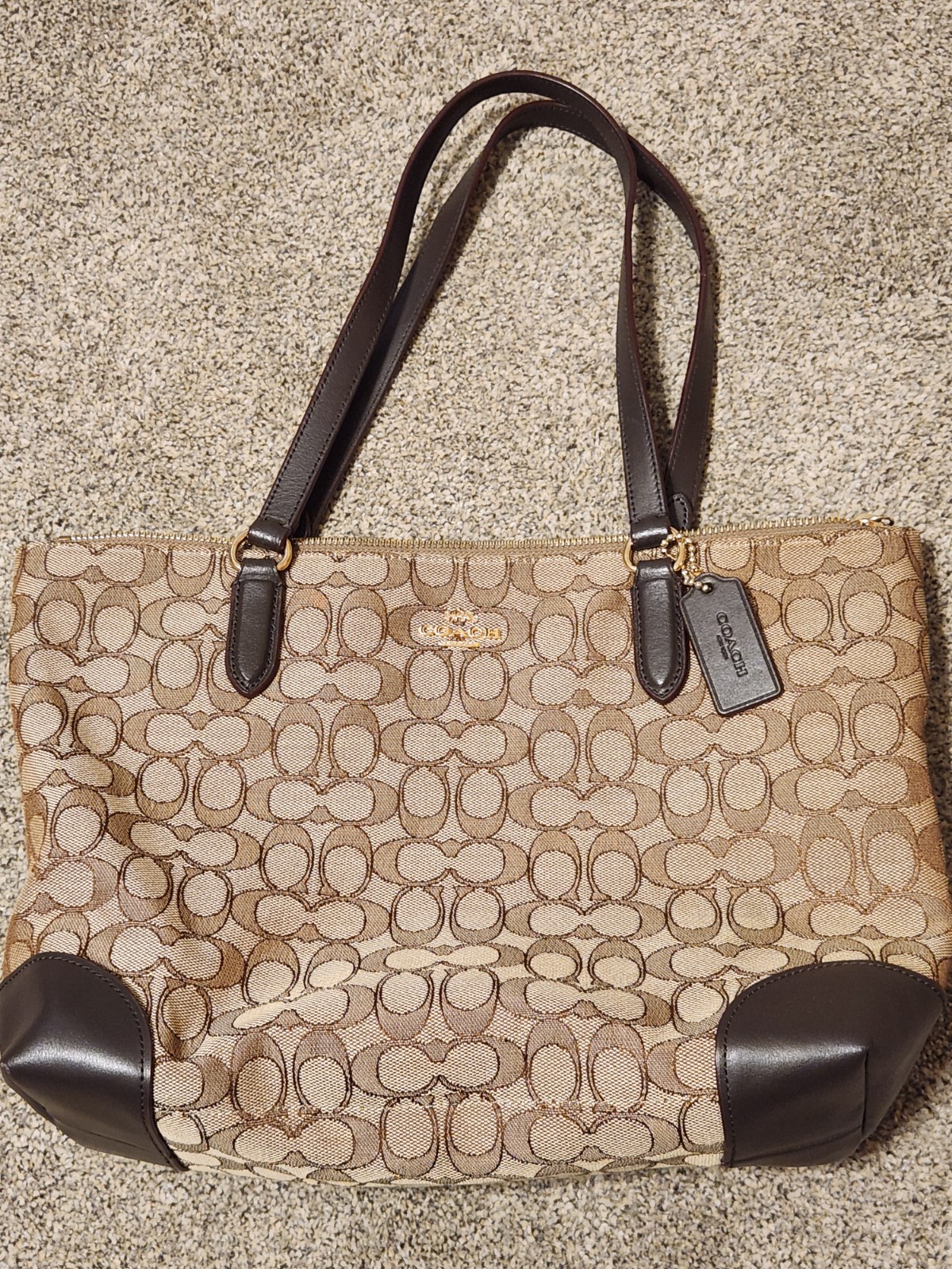 Authentic Brand NWOT Signature Coach F29958 Zip Tote Bag – Beige/Brown Canvas