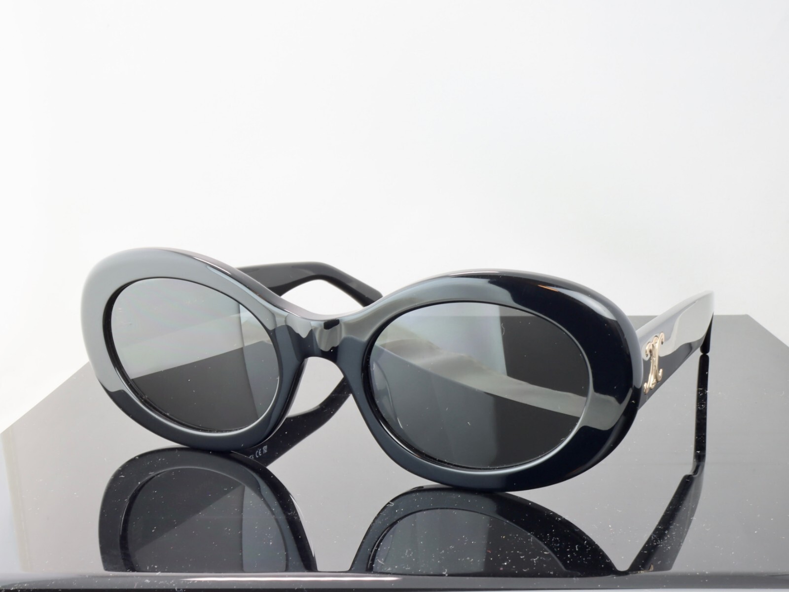 Celine CL40194U Black Frame / Grey Lens Oval Oversized Sunglasses 100% UV