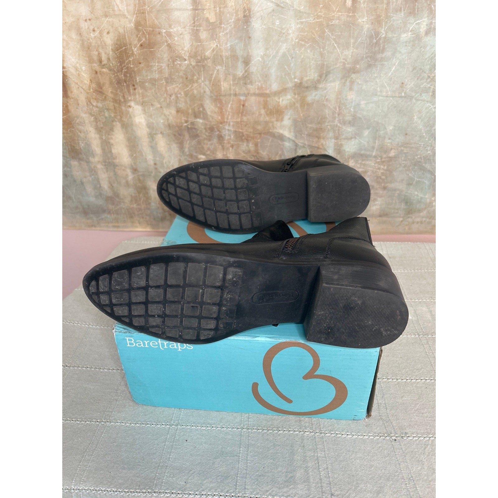 BareTraps Alona Women’s Black Block Heel Ankle Bootie Microfiber Footbed Size 9M