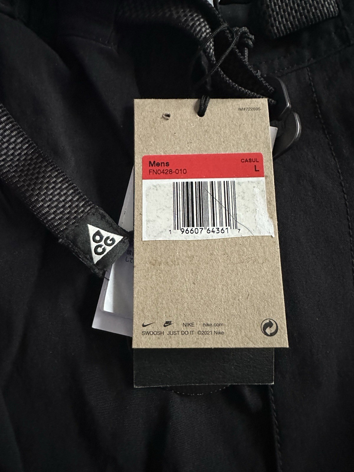Nike ACG Black Cargo Pants Elastic Waist Drawstring Men’s L Loose Straight