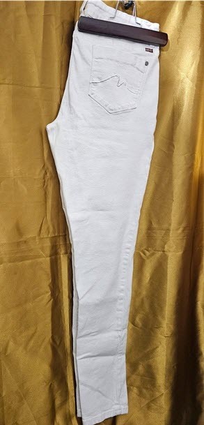 Makers Skinny Jean White Size 32 Excellent condition