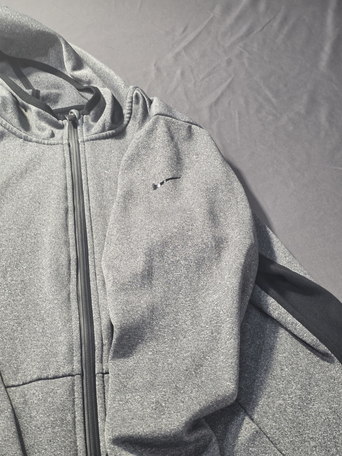 Nike Therma-FIT Full Zip Hoodie Jacket – Women’s Large – Gray/Black