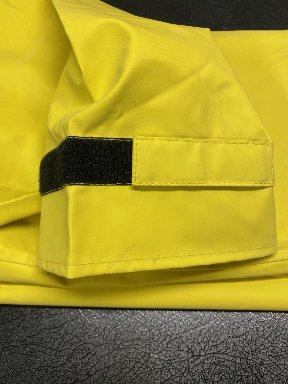 MCR Safety Men’s Workwear Rain Jacket Steel Zip & Overlapping Storm Flap Medium