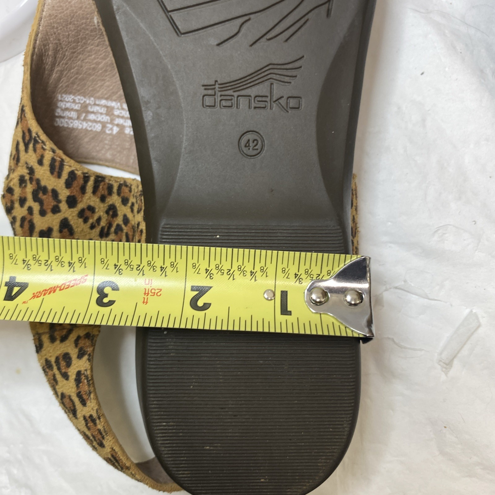 Dansko Reece Womens Sandals Leopard Print Suede Toe Loop Comfort Size 42 11.5/12