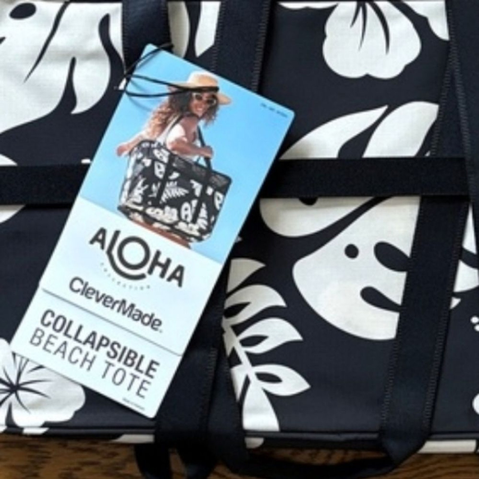 ALOHA Collection CleverMade Collapsible Beach Tote