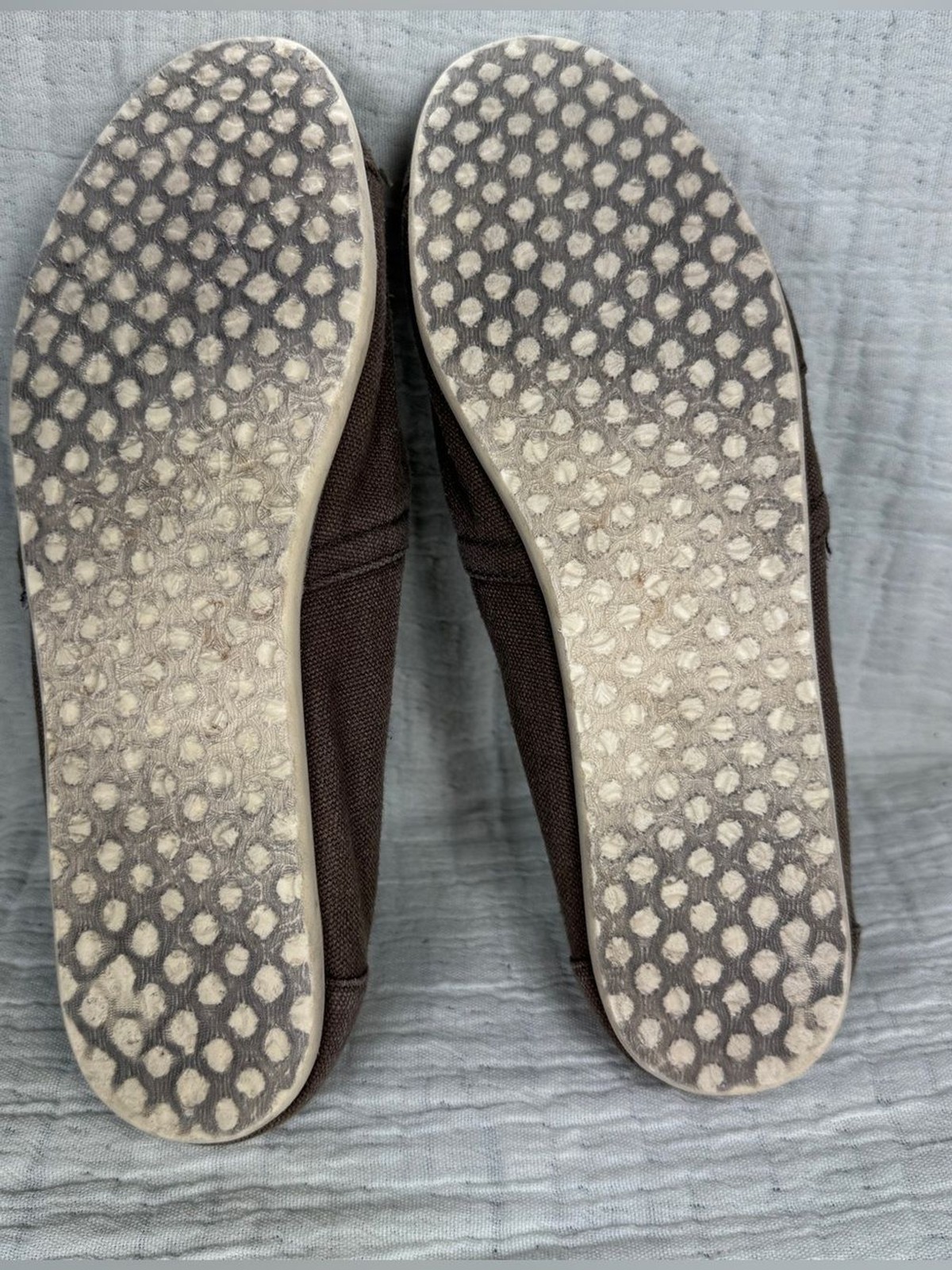 TOMS Classic Canvas Slip On Flats Brown Womens Size 9