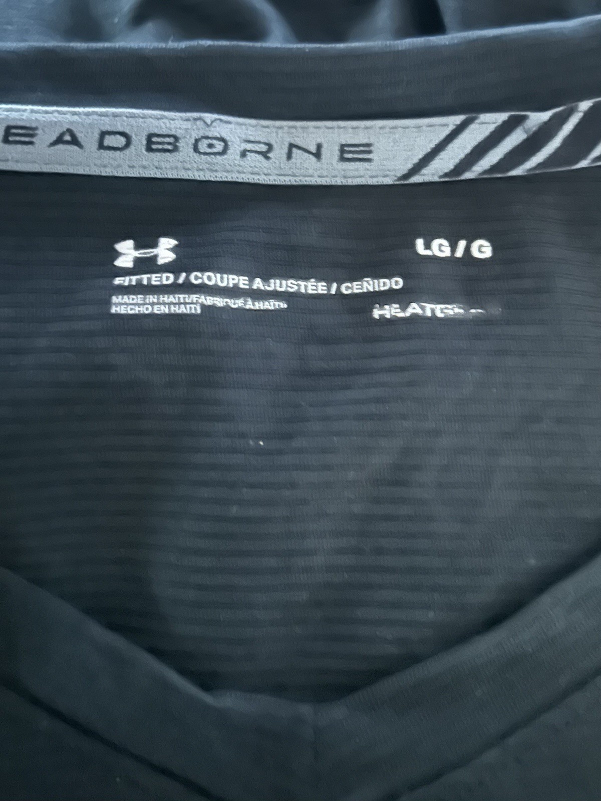 Under Armour HeatGear Threadborne Men’s Black Fitted V-Neck Tee, Size L