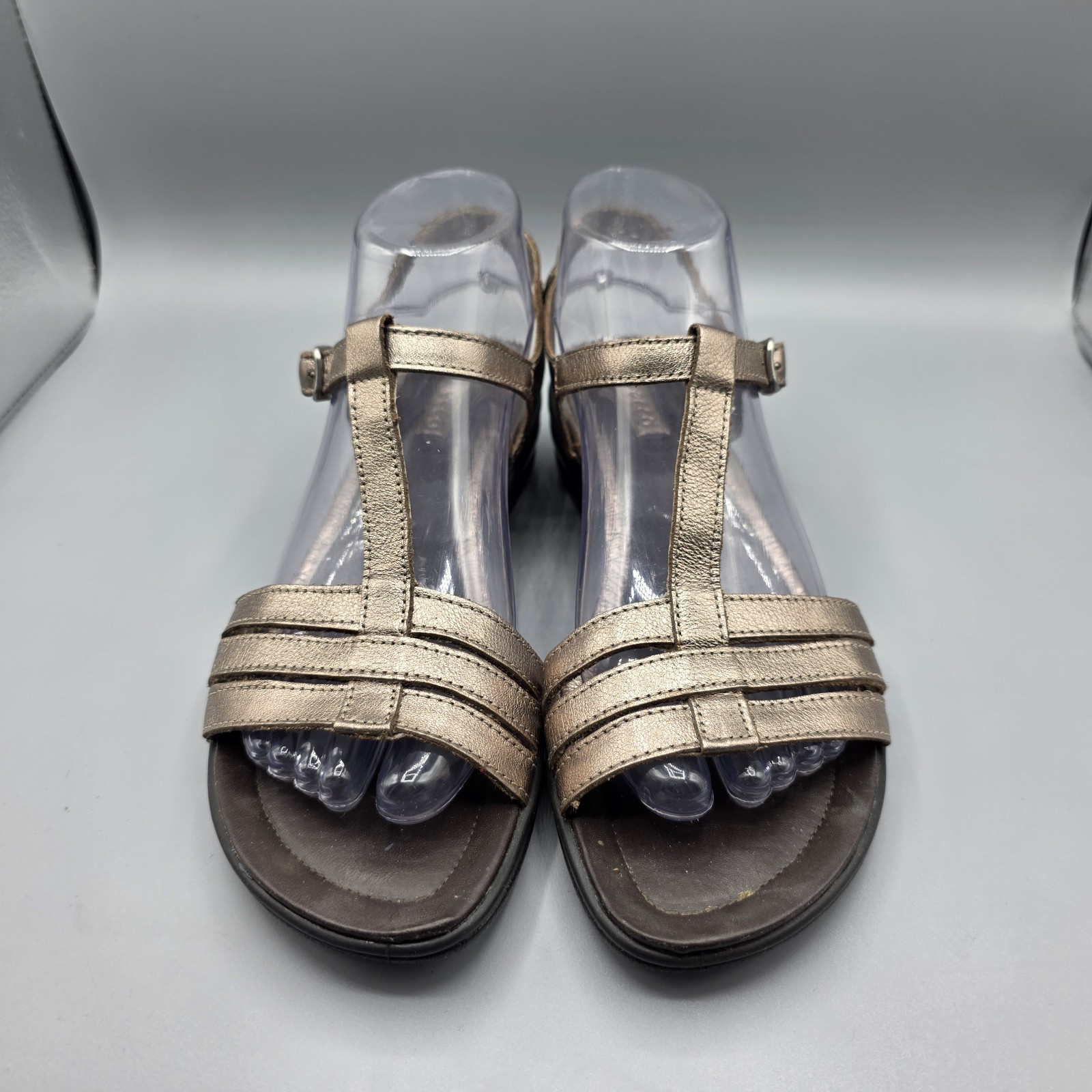 Ecco Flash Sandals Womens 40 Gold Leather T-Strap Comfort Wedge Metallic Buckle