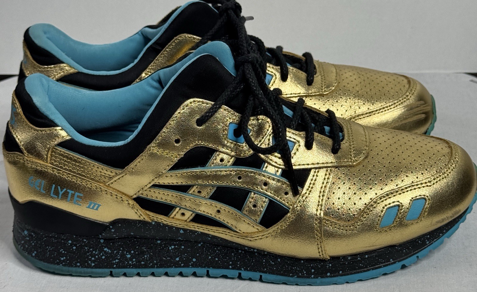 ASICS GEL-Lyte III Men’s Low Top Lace-Up Sneaker Gold/Black/Blue H63KK