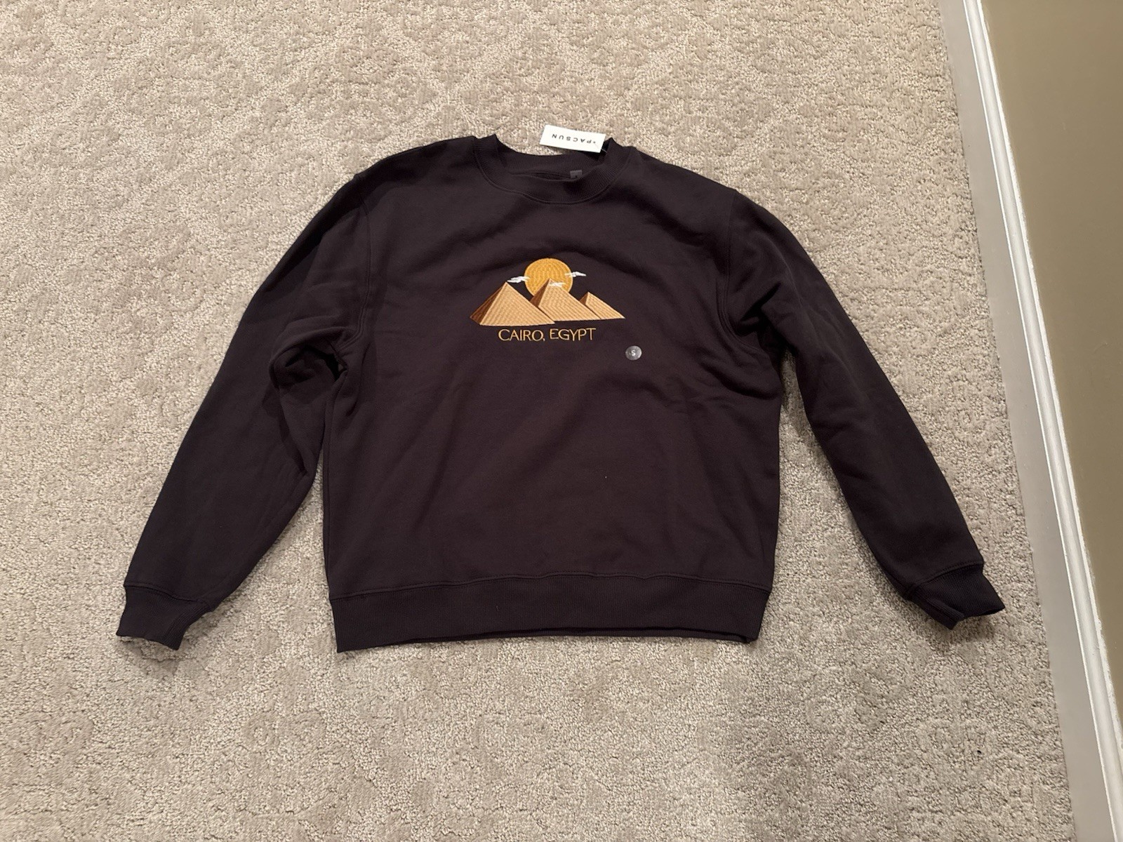 PacSun Cairo Egypt Embroidered Logo Black Sweater Comfy Men Size Small BRAND NEW