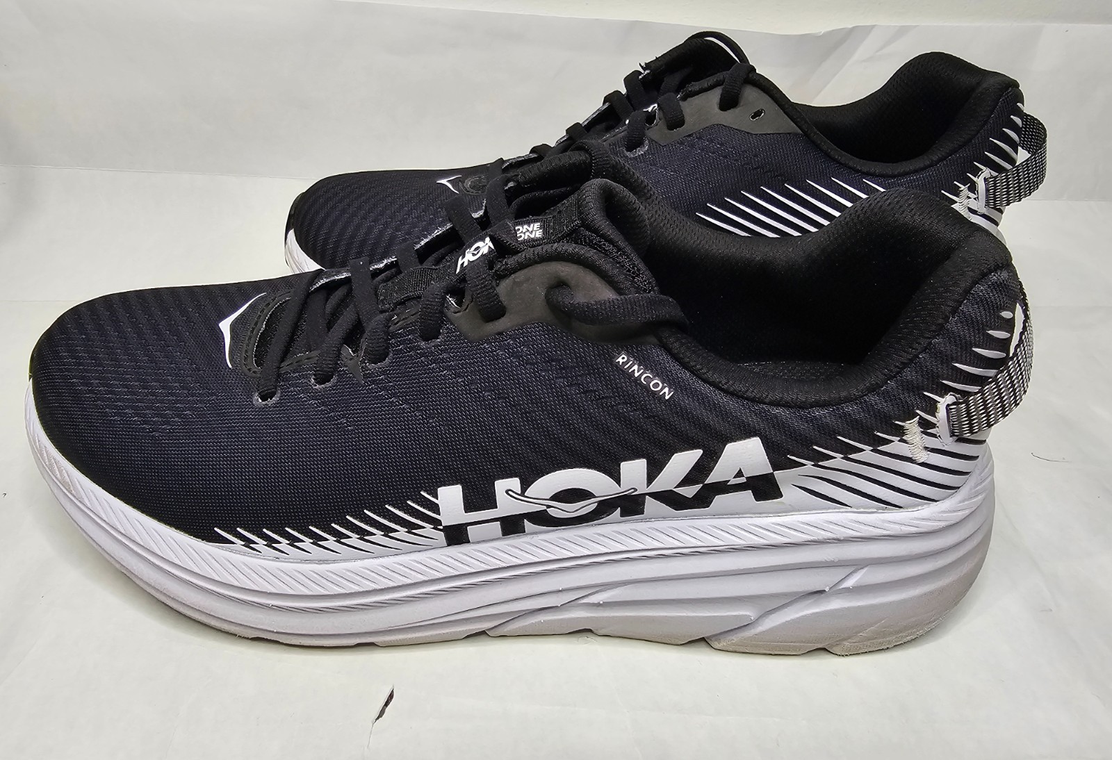Hoka One One Rincon 2 Women Size 10.5 Running Shoes Black White 1110515 BWHT