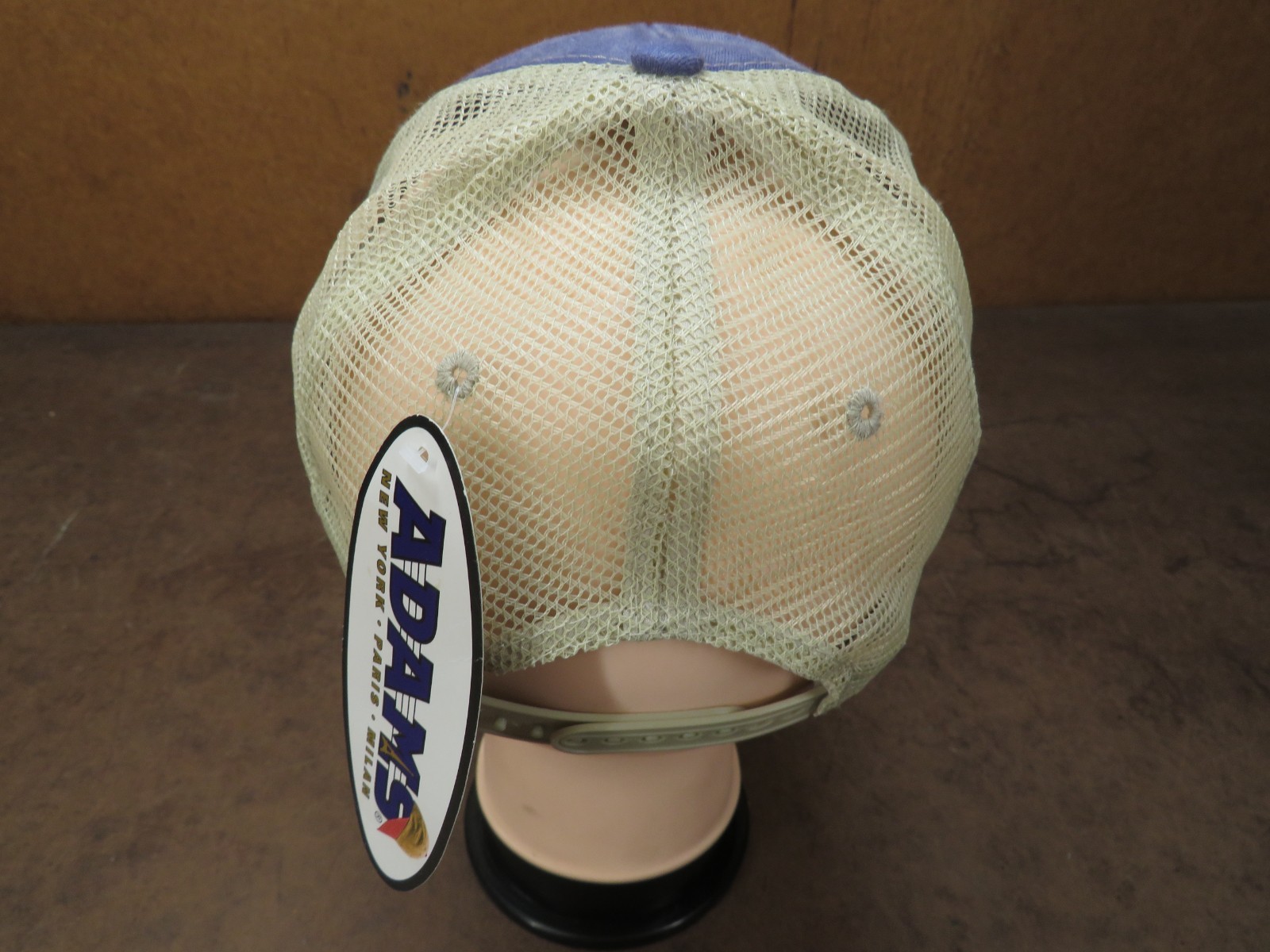 NWT She Goes Outdoors hiking backpacking travel snapback hat trucker cap