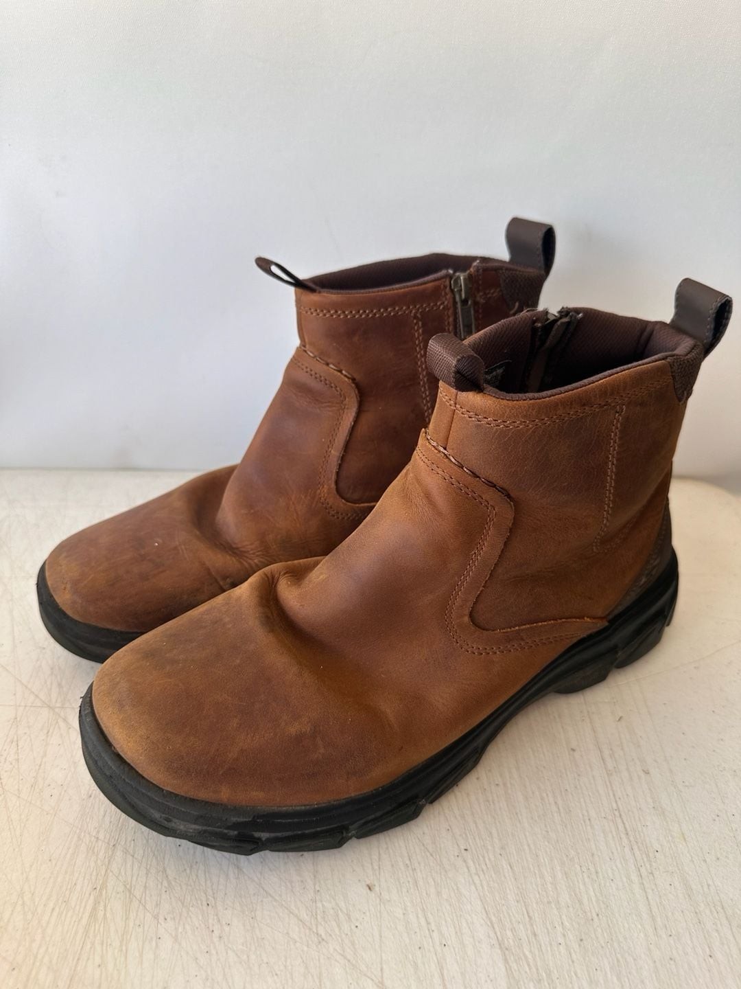 Skechers Relaxed Fit Resment Korver Side-Zip Leather Boots