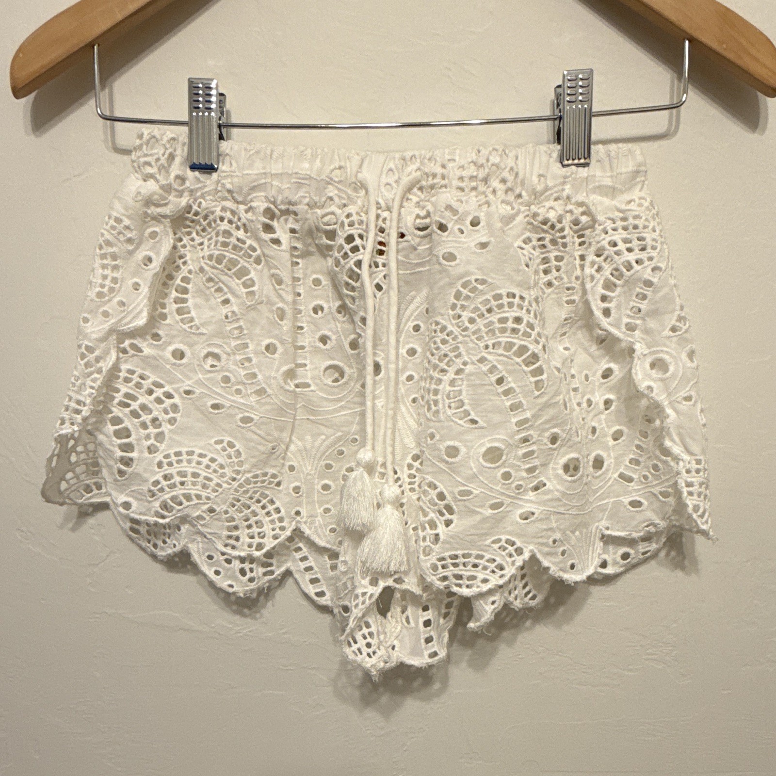 FARM Rio White Eyelet Cotton Shorts Floral Tassel Elastic Drawstring Waist XS