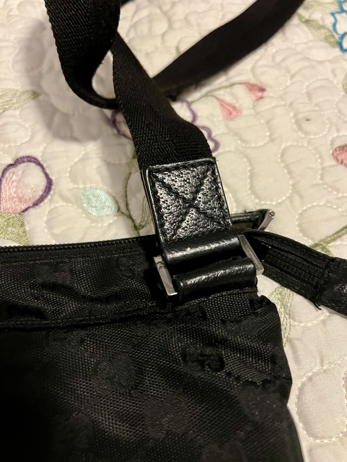 VTG Y2K Gucci GG Sherry Line Black Canvas Nylon Crossbody Shoulder Bag Purse