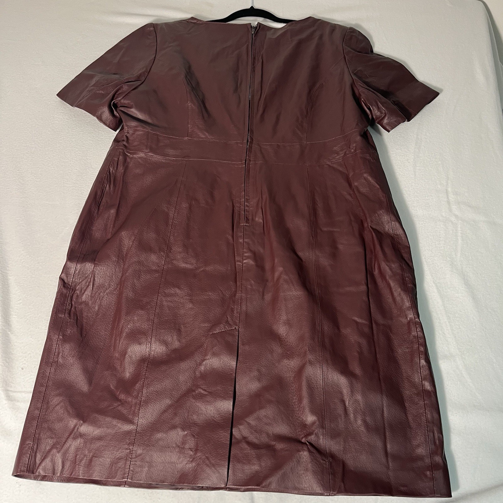 Jessica London Leather Burgundy Sheath Dress V-Neck Short Sleeve Size 16