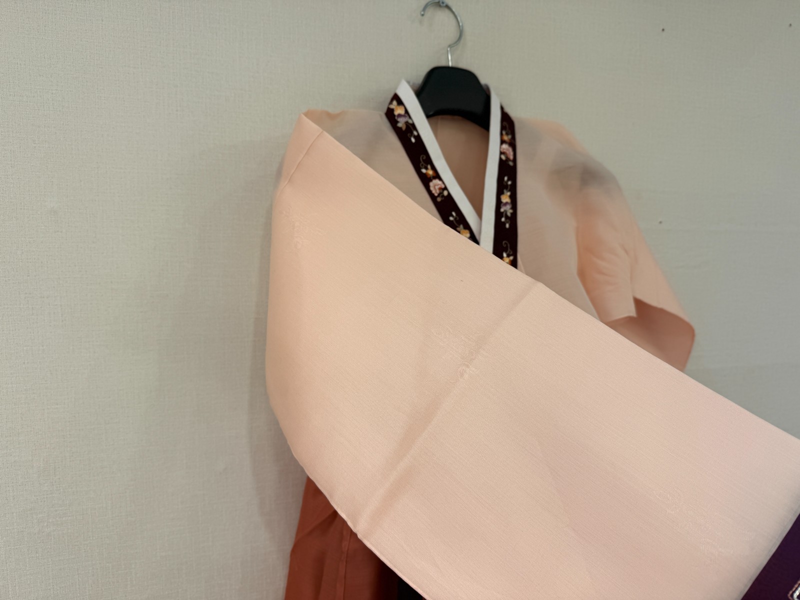 Korean Traditional Hanbok Set Pink Rose Gold Sheer Embroidered w/ Bag Norigae