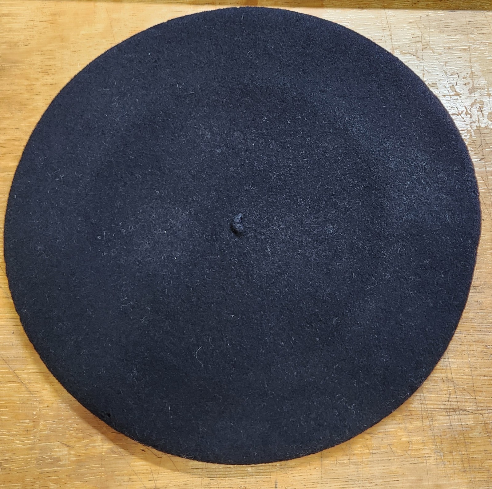 Foulard Basque Beret 100% Wool Made In France No Size Tag 6.25 ” Dia Moth Damage