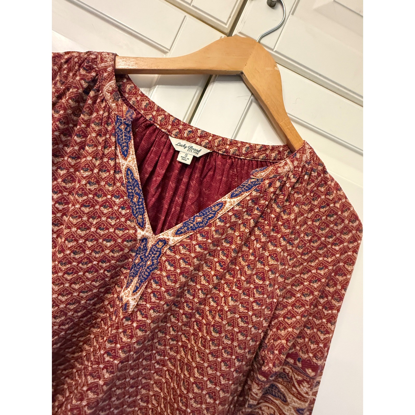 Lucky Brand Womens Red Geometric Embroidered Split V-Neck Peasant Top Small