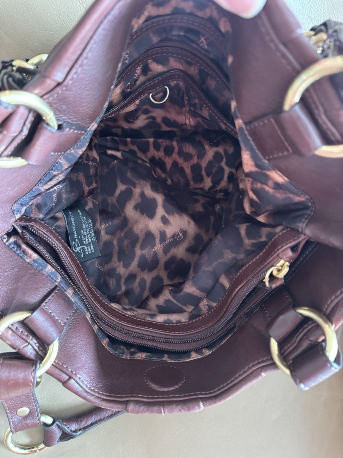 B Makowsky Soft Buttery Brown Leather Handbag Gold Hardware