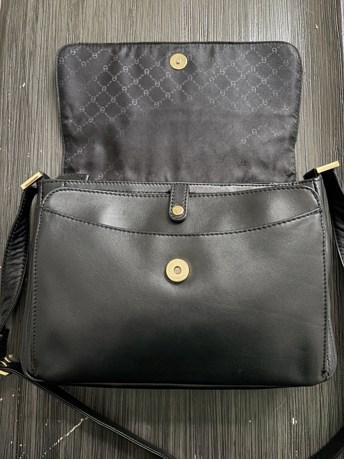 Vintage Etienne Aigner Black Logo Shoulder Bag Magnetic Flap Gold Hardware