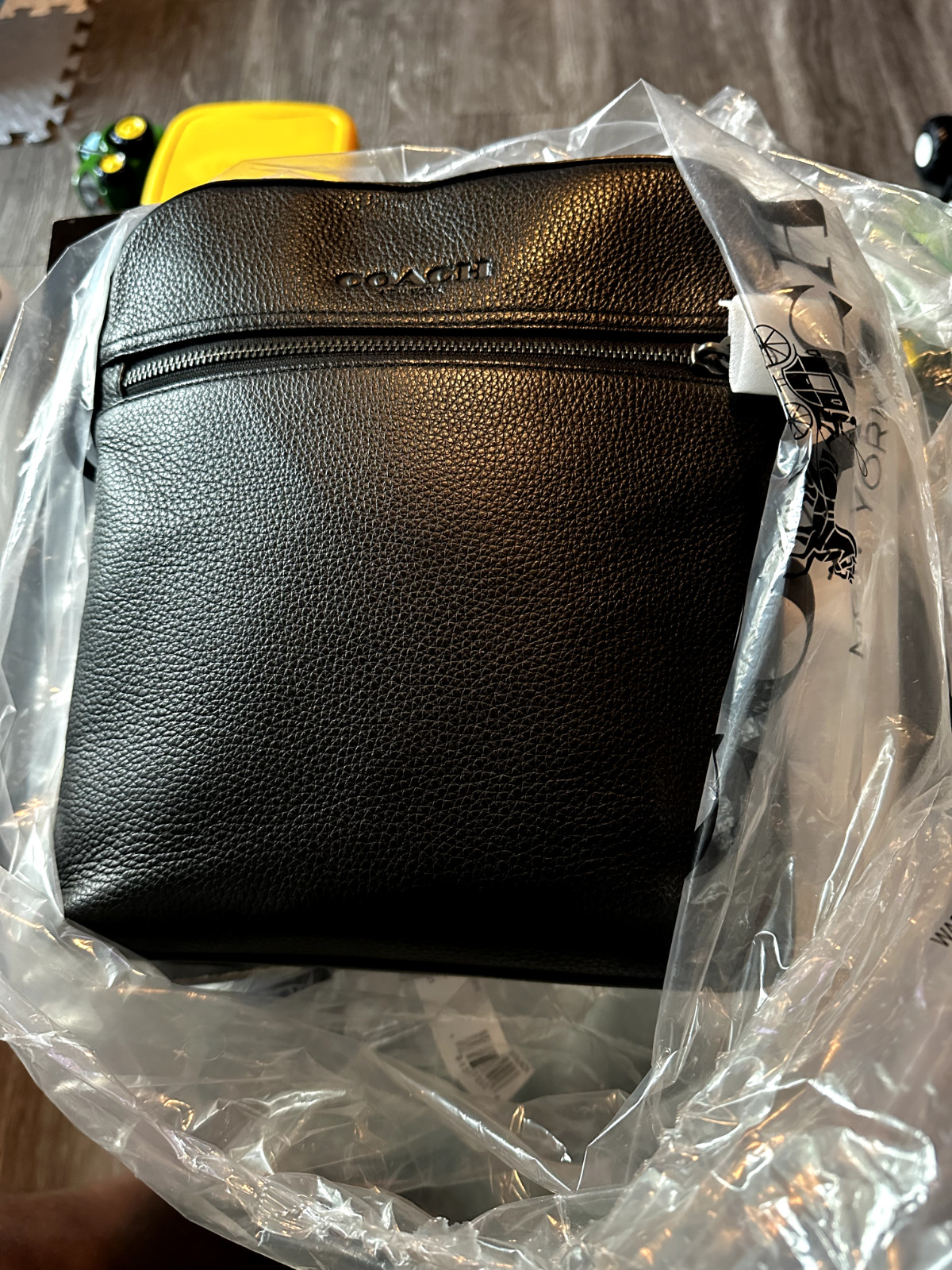 Coach Houston Men’s Crossbody Leather Flight Bag – Great condition