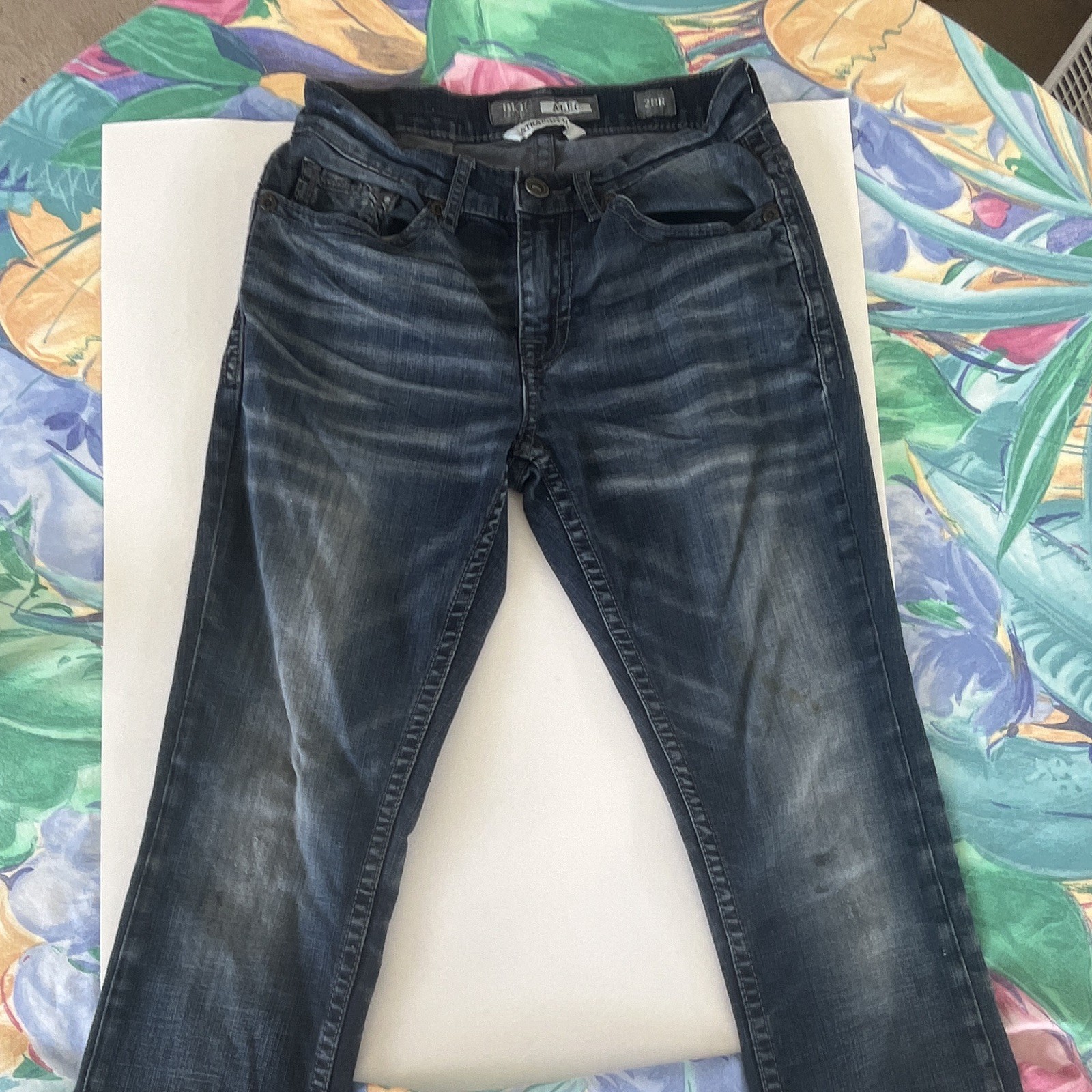 BKE Men’s Straight Fit Blue Medium Wash Denim Jeans Mid Rise 5-Pocket Logo