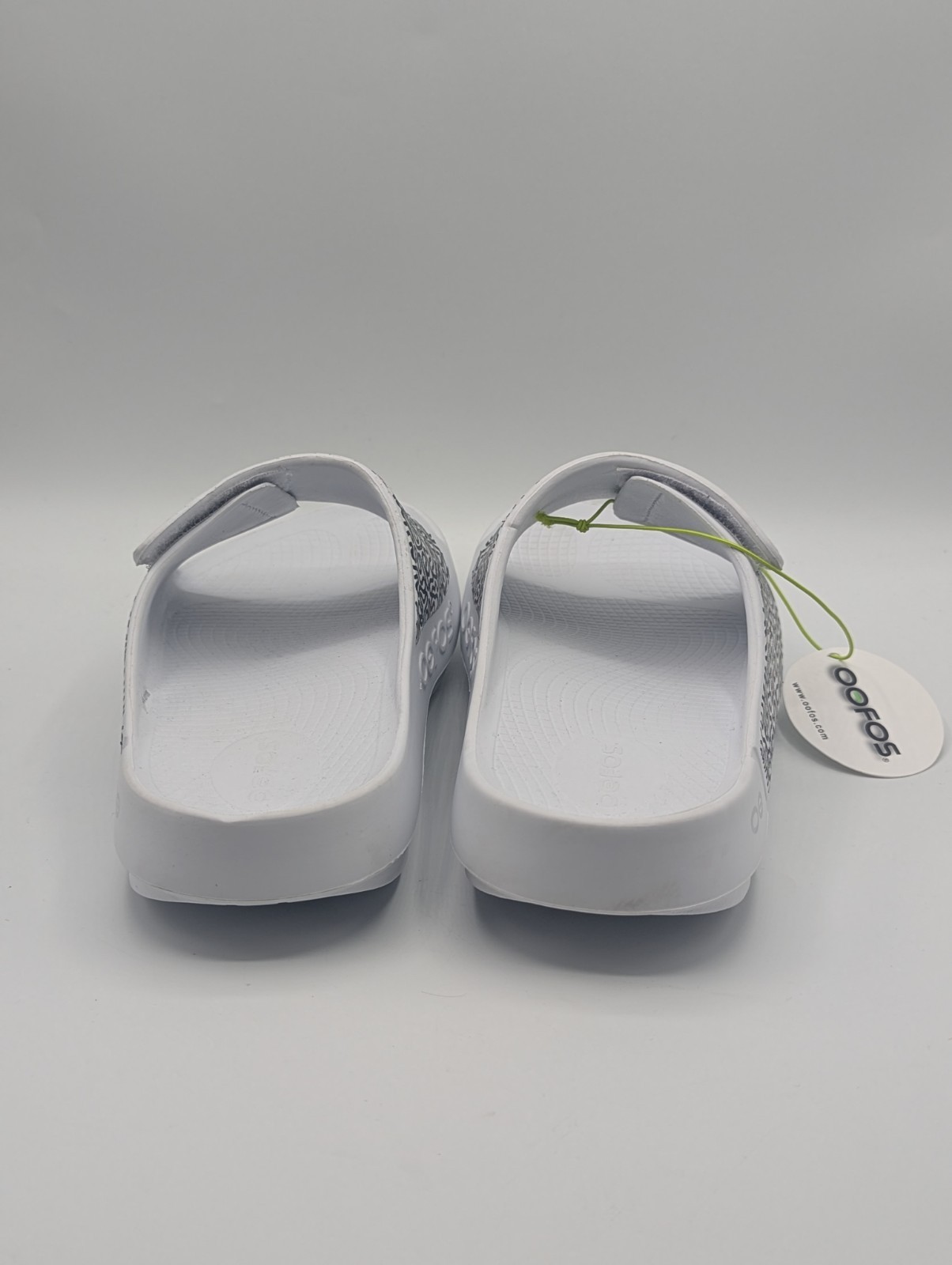 OOFOS OOAHH Sport Flex Limited Slides Men’s Size 10 White Labyrinth Black New