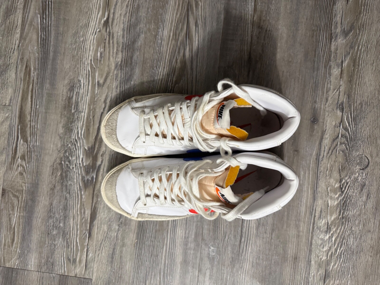 Size 9.5 – Nike Blazer ’77 Vintage Mid White Blue Red