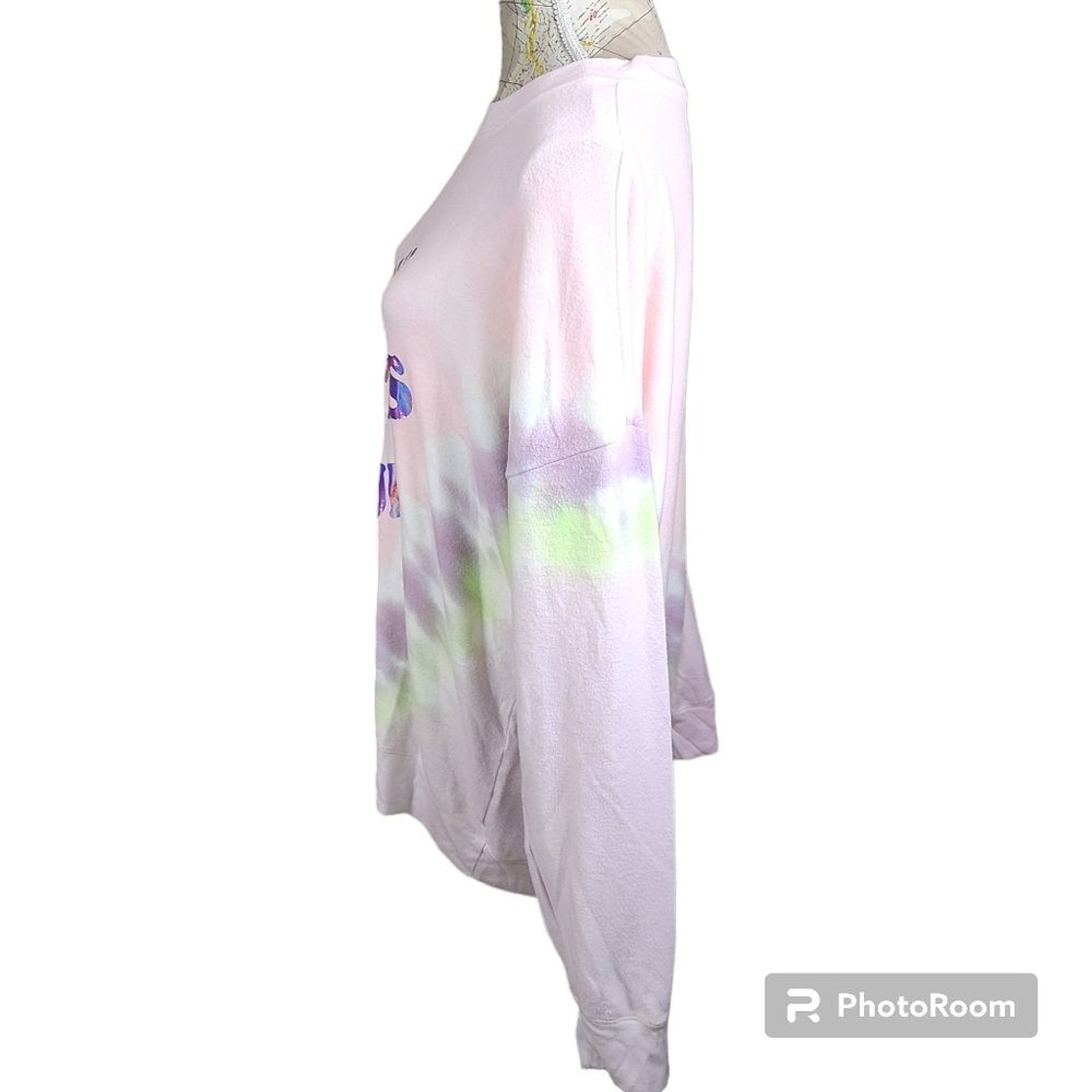 WILDFOX Size Medium Powder Pink Tie-Dye Lonely Hearts Club Sweatshirt NWT
