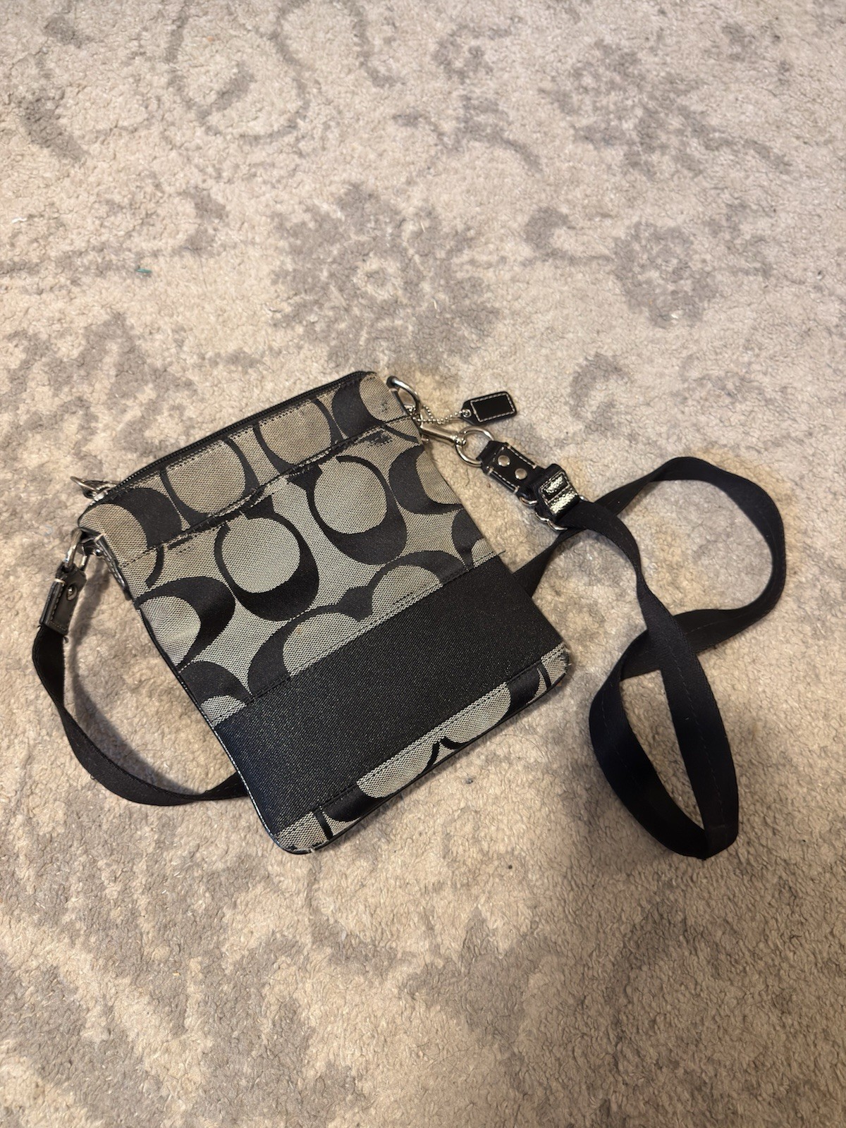 Coach Signature Swingpack Crossbody Bag Black/Gray Zip, Detachable Strap