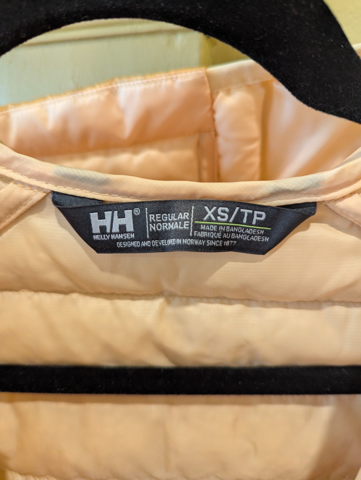 Helly Hansen Banff Hooded Puffer – Women’s Xs – Yellow Cream