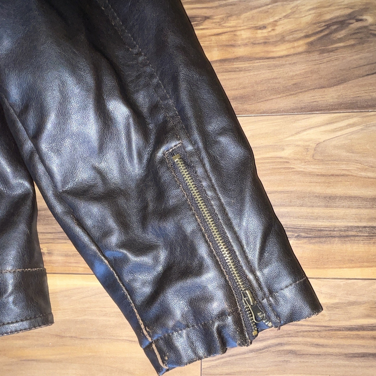 Aeropostale Men’s Leather Jacket Size Large